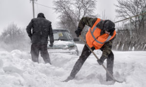 do hoa fees cover snow removal